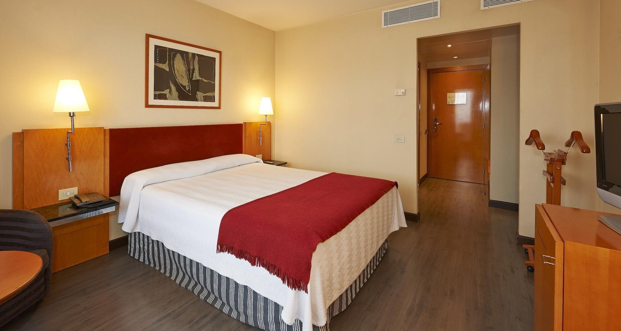Nh Ciutat De Reus Hotell Eksteriør bilde