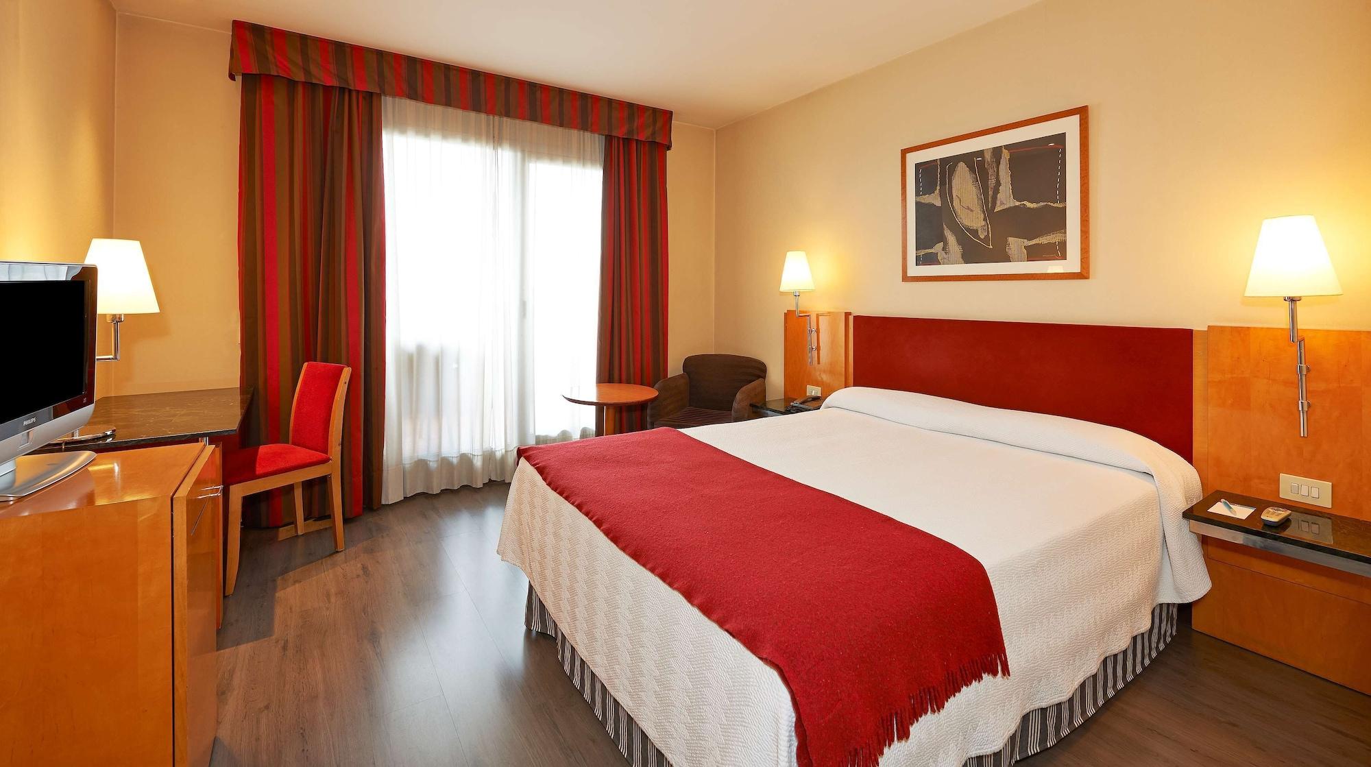 Nh Ciutat De Reus Hotell Eksteriør bilde