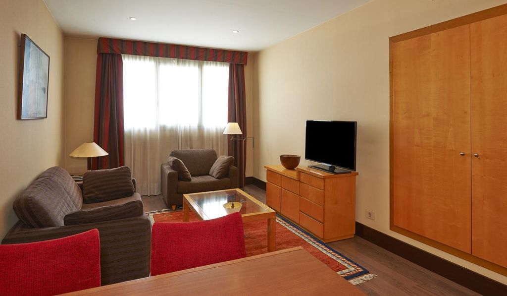 Nh Ciutat De Reus Hotell Rom bilde
