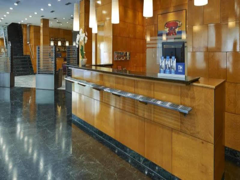 Nh Ciutat De Reus Hotell Eksteriør bilde