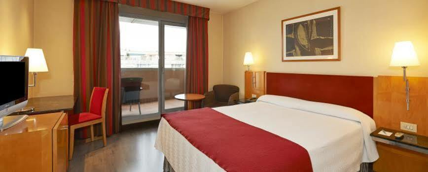 Nh Ciutat De Reus Hotell Eksteriør bilde